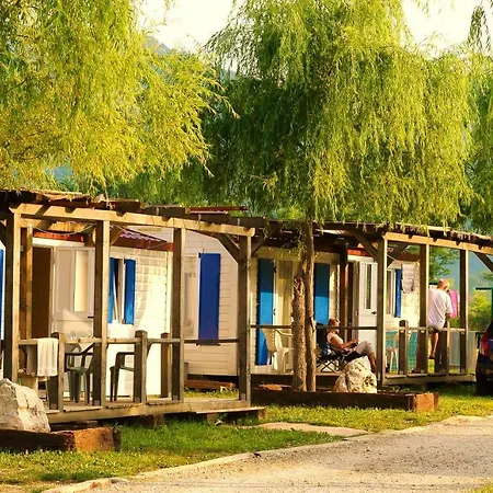 Kemping Mobilehouse & Lijak Šempas