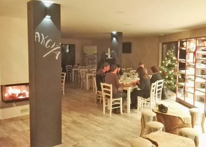 营地 Mobilehouse & Lijak 2*